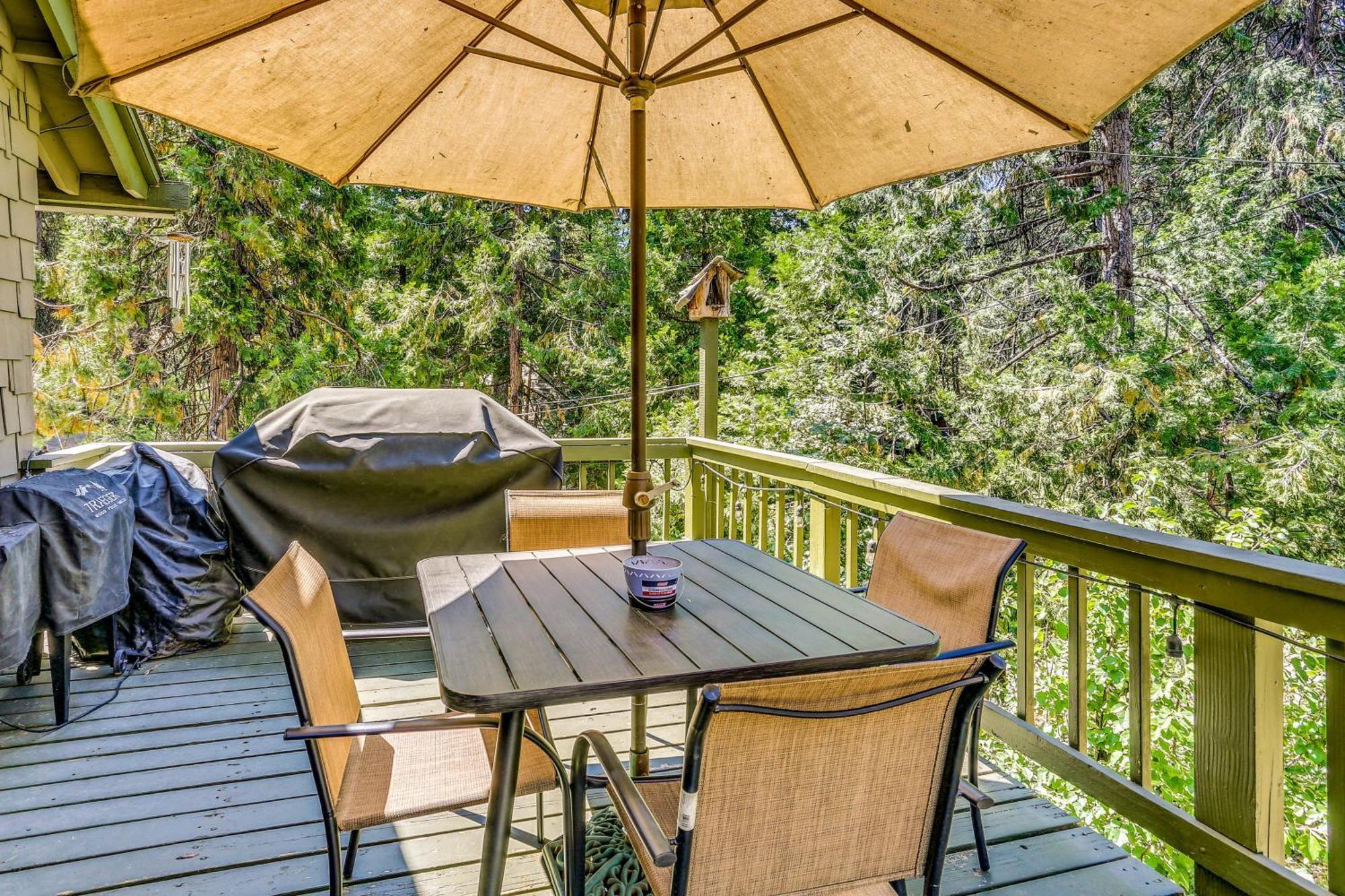 Cozy Bears Hideaway Cabin About 3 Mi To Shaver Lake! Buitenkant foto